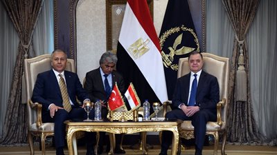وزير الداخلية يستقبل نظيره التركي لتوطيد العلاقات بين مسئولي البلدين
