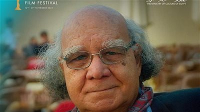 محمود عبد السميع يكشف أسرار الصورة السينمائية في محاضرة بالمسرح المكشوف بالأوبرا