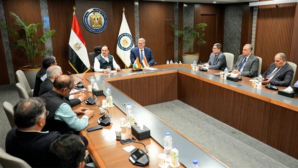  وزير البترول والثروة