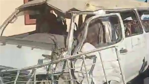 انقلاب سيارة ميكروباص