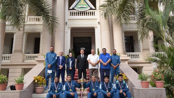 الفائزين بالمركز