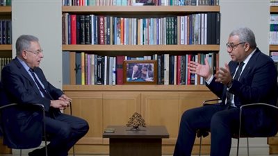 فؤاد السنيورة: يمكن تشبيه لبنان بفيلا يسيطر حزب الله على أسوارها وحدودها 