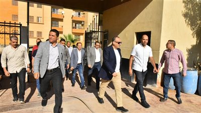 محافظ أسيوط يتفقد مواقع مقترحة لإنشاء أول ناد للذكاء الاصطناعي بالمحافظة 