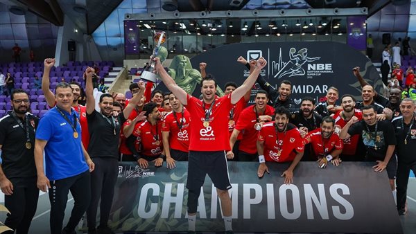 لاعبو يد الأهلي 