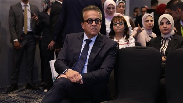 الدكتور خالد عبد