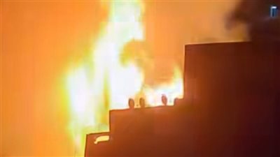 جهود مكثفة لضبط شباب تسببوا في اشتعال نخيل بالألعاب النارية خلال زفة فرح بالسويس