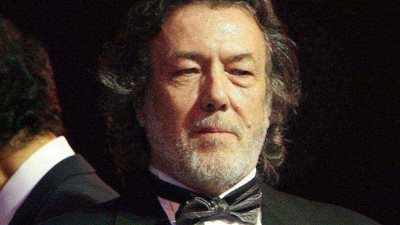 منعزل منذ سنوات.. خالد النبوي يطالب بالدعاء لـ طارق التلمساني بعد مروره بوعكة صحية