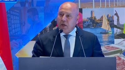 بينهم سائق أوقف القطار قبل الاصطدام بسيارة سولار.. وزير النقل يكرم المتميزين بالسكة الحديد لإنقاذهم أرواح مواطنين