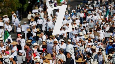 متظاهرين من الجيل Z.. فوضى في العاصمة المكسيكية بعد اقتحام القصر الوطني