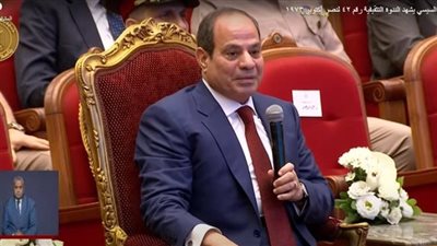 الرئيس السيسي للمصريين: ما تنتخبوش واحد علشان فلوسه