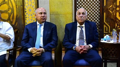الفريق كامل الوزير يقدم واجب العزاء في محمد صبري نجم الزمالك السابق