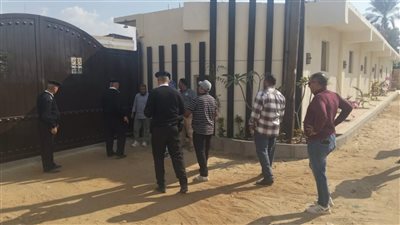 من أجل سلامة المواطنين.. إغلاق 12 منشأة مخالفة خلال حملة موسعة بالعبور الجديدة