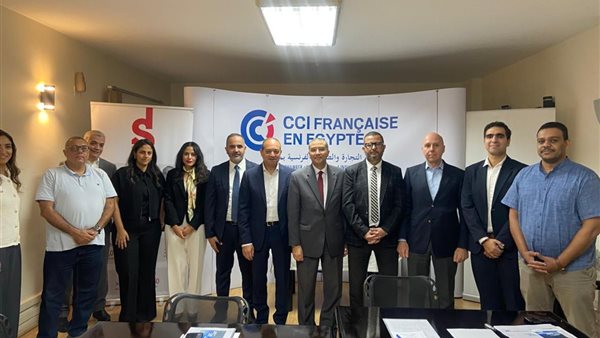 لجنة الصناعة بغرفة