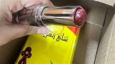 مقززة ومهينة.. عميلة تطالب بـ5000 جنيه بعد استبدال برفيوم فاخر بشاي العروسة في طلبية من أمازون