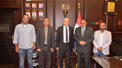 محافظ الأقصر يبحث خطط تطوير منظومة المياه والصرف الصحي مع رئيس الشركة الجديد