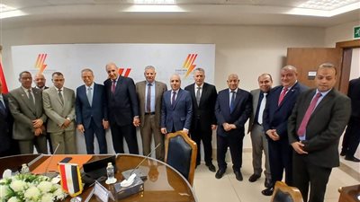 مصر العليا للكهرباء تستعرض ميزانية 2024-2025 وتحقيق أهدافها التشغيلية والفنية