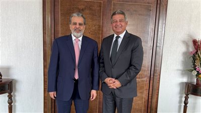 خالد عبد العزيز يلتقي بـ ماضي الخميس الأمين العام للملتقى الإعلامي العربي لتعزيز التعاون