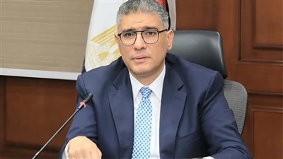 محافظ الجيزة: رصف وتطوير ورفع كفاءة شوارع ناهيا والزمر والمشابك