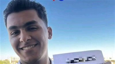 شركة أفلام إباحية.. صورة شاب مصري بـ عقد عمل تثير الجدل عبر فيسبوك بعد تصدرها للتريند