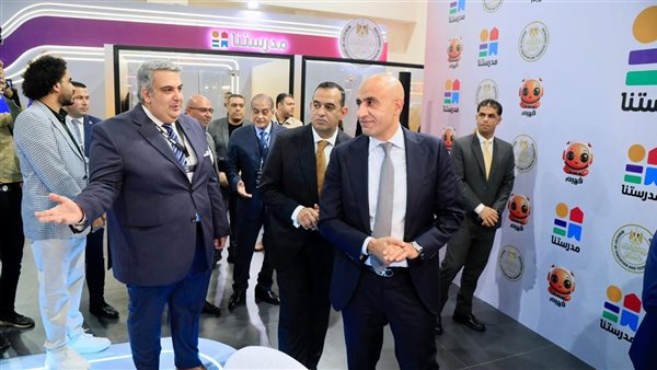 وزير التعليم من جناح