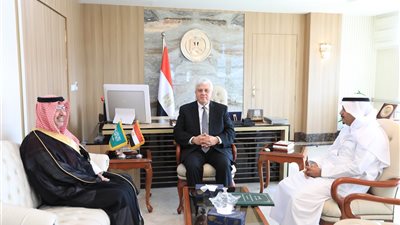 وزير التعليم العالي يبحث مع السفير السعودي بالقاهرة تقديم برامج دراسية ذات شهادات مزدوجة