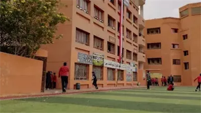 لما بابا يدفع تنزل تلعب| أولياء أمور يزعمون حرمان معهد أزهري لأبنائهم من الفسحة بسبب المصروفات.. ومسئول يرد