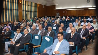 رئيس مياه القليوبية: الانتهاء من تجهيز المعدات ومحطات الصرف استعدادًا للأمطار