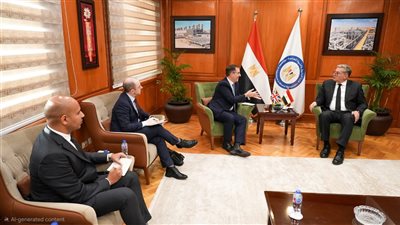 مباحثات مصرية بريطانية في مجالي البترول والتعدين