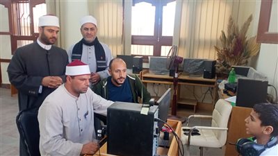 رئيس منطقة القليوبية الأزهرية يتابع فعاليات مسابقة الإمام الأكبر في القرآن الكريم