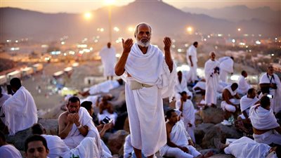 رابط تقديم طلب حج للعاملين بالأزهر الشريف.. لمن يبلغ 59 عامًا فأكثر