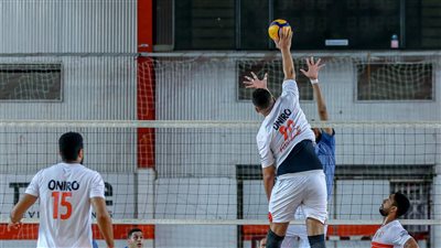 مهلة دولية تهدد طائرة الزمالك بالإيقاف.. و350 ألف جنيه لعلاج أزمة الغرامات