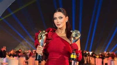 رضوى الشربيني بعد تكريمها بجائزتي أفضل مذيعة وأفضل برنامج مرأة في مهرجان The Best: كلامي بيطلع من القلب