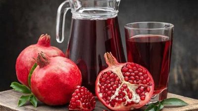 فوائد تناول عصير الرمان بانتظام.. يقوي الذاكرة ويحارب السرطان والكوليسترول