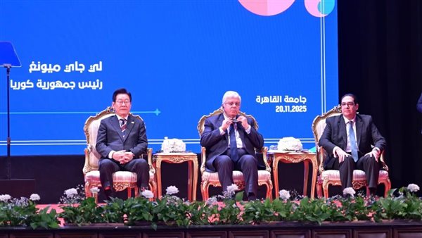 د.ايمن عاشور وزير