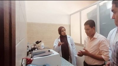 لتغيبهم عن العمل.. وكيل صحة الأقصر يحيل عددًا من العاملين للتحقيق خلال جولة مفاجئة 
