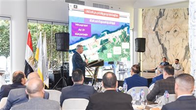 محافظ الإسكندرية يستعرض أبرز مشروعات تطوير البنية التحتية بالمدينة