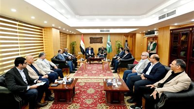 وزير الإسكان يزور محافظة الفيوم لمتابعة مشروعات حياة كريمة.. ويعقد اجتماعا مع المحافظ