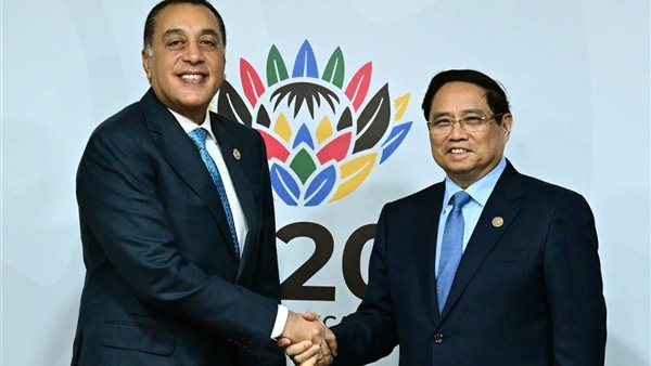 رئيس الوزراء يلتقي