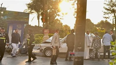 نجاة أسرة من الموت بعد تعرضها لحادث خلال تتبع سيارة إسعاف تنقل والدتهم إلى المستشفى بالأقصر