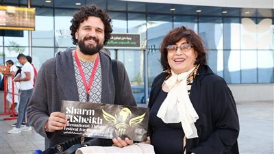 وصول سهير المرشدي لمهرجان شرم الشيخ الدولي للمسرح الشبابي