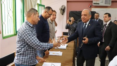 وزير الكهرباء: تأمين التغذية الكهربائية داخل المقار الانتخابية على مستوى محافظات المرحلة الثانية