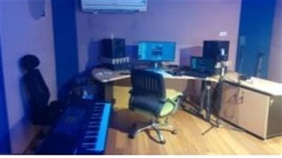 القبض على مالك استوديو تسجيل صوتي دون ترخيص في الجيزة