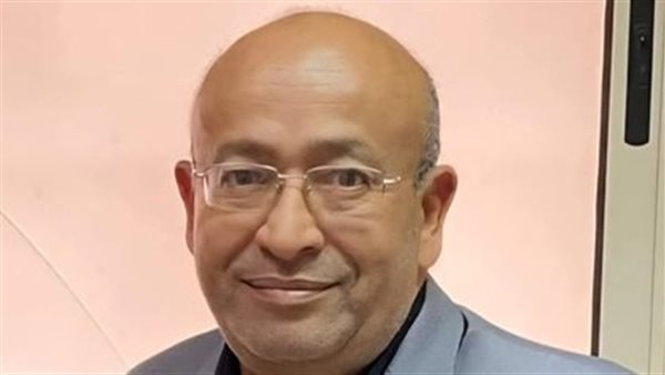  الدكتور حيضر إبراهيم