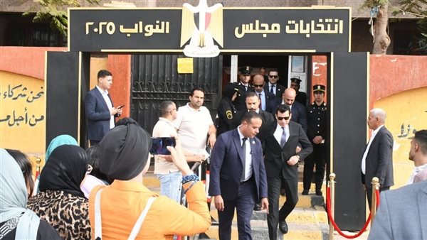 وزير الشباب والرياضة