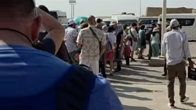 مع بدء الموسم الشتوي.. مرشدون سياحيون بالأقصر يناشدون الوزارة بحل أزمة تكدس تذاكر دخول معبد حتشبسوت 