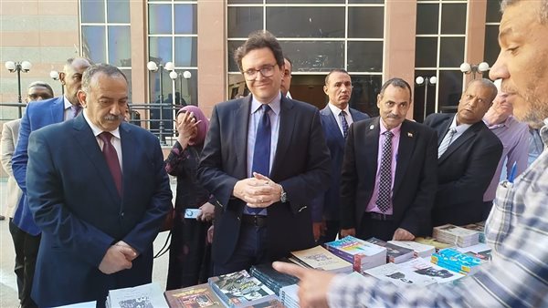 وزير الثقافة يتفقد