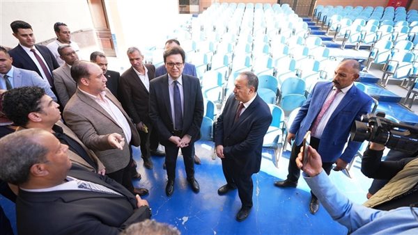 وزير الثقافة ومحافظ