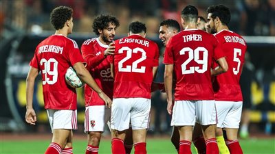 بعثة الأهلي تغادر إلى المغرب لمواجهة الجيش الملكي في دوري الأبطال 