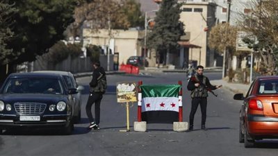 فرض حظر التجوال في مدينة حمص السورية عقب موجة من أعمال العنف والهجمات الانتقامية