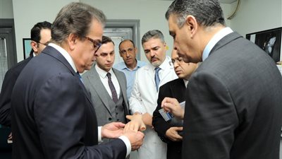 وزير الصحة يزور مستشفى أنقرة جازيلر الرائد عالميًا في إعادة تأهيل إصابات الحبل الشوكي والدماغ والتأهيل الروبوتي